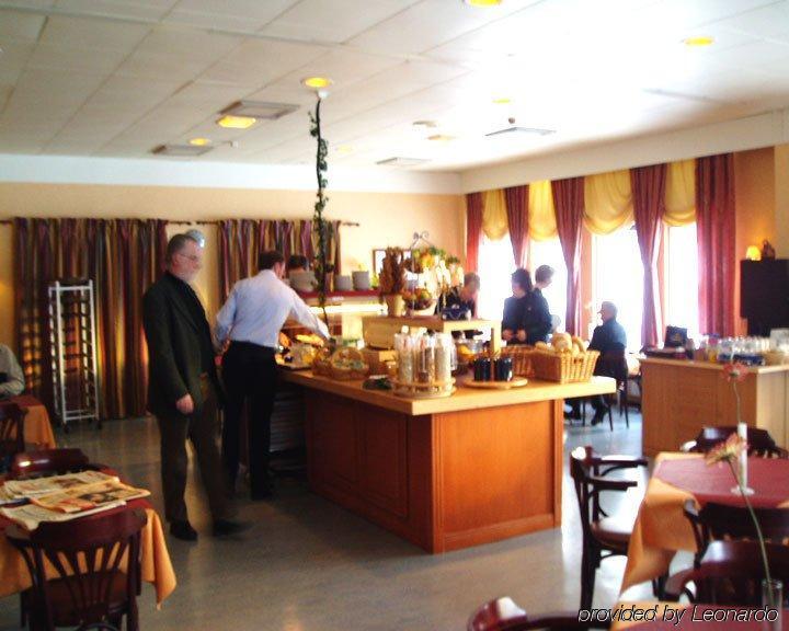 Karlskoga Hotell & Konferens Nhà hàng bức ảnh